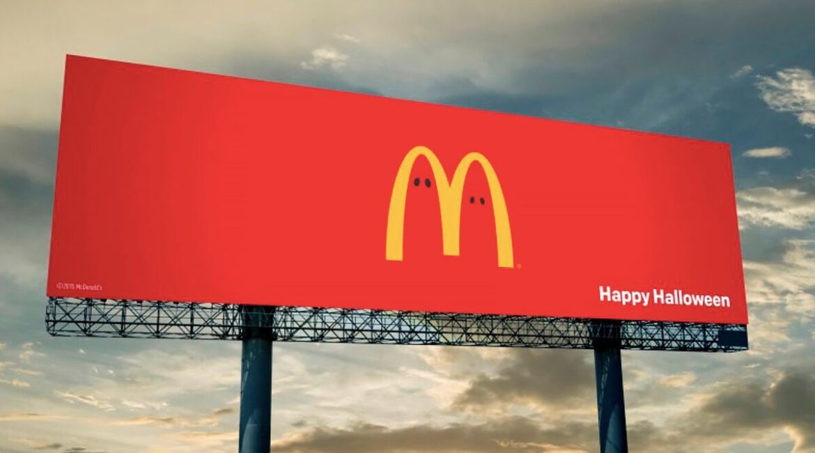 mcdonalds-cria-outdoor-minimalista-para-o-halloween_oohplay